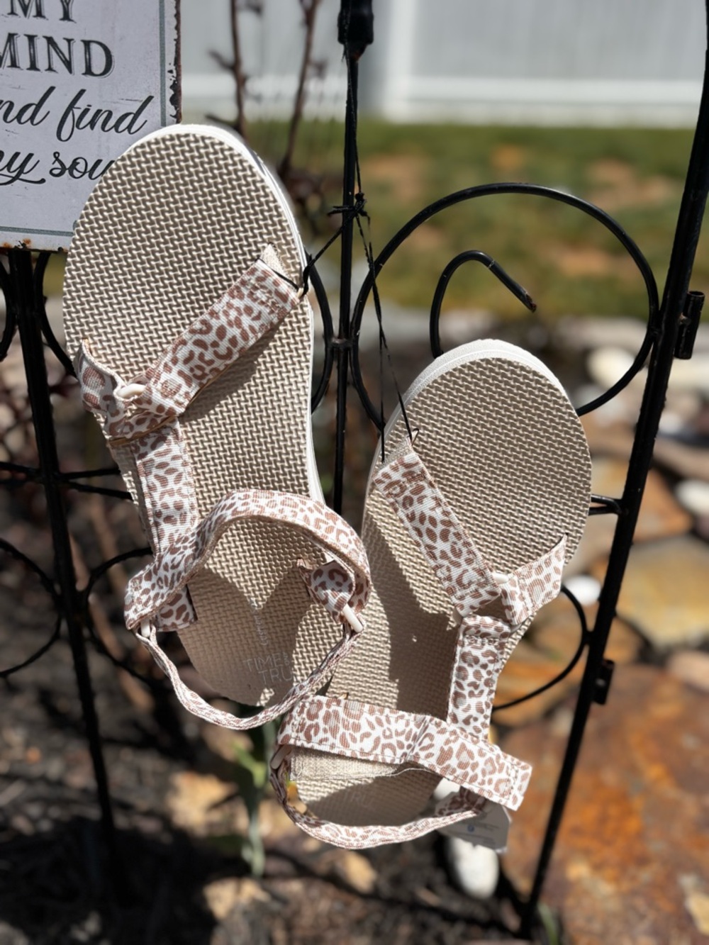 Time and Tru Beige Leopard Print Strap Platform Sandals NWT Size 9